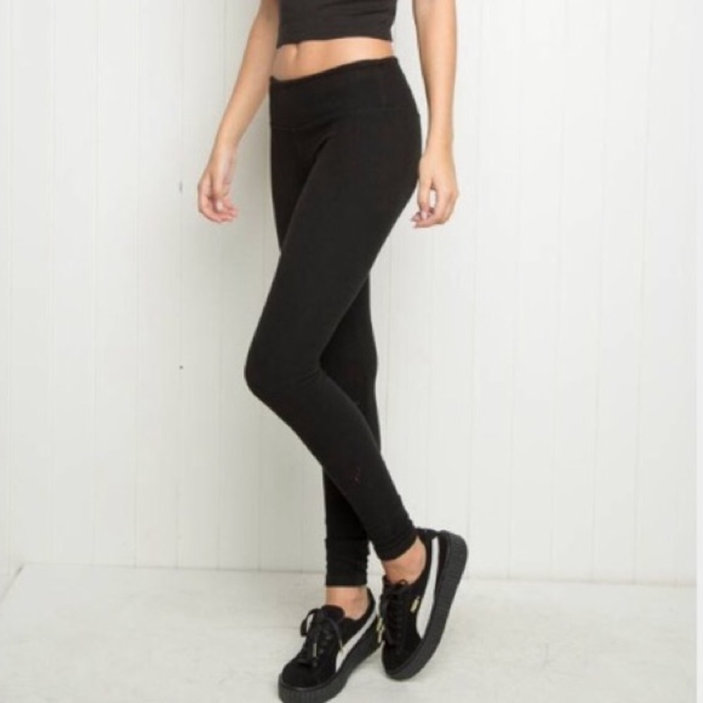 Black Brandy Melville leggings