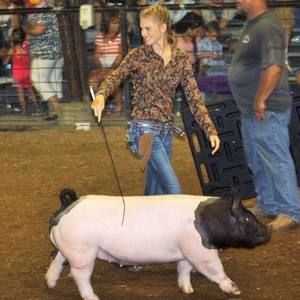 Meet your Posher, Mikayla