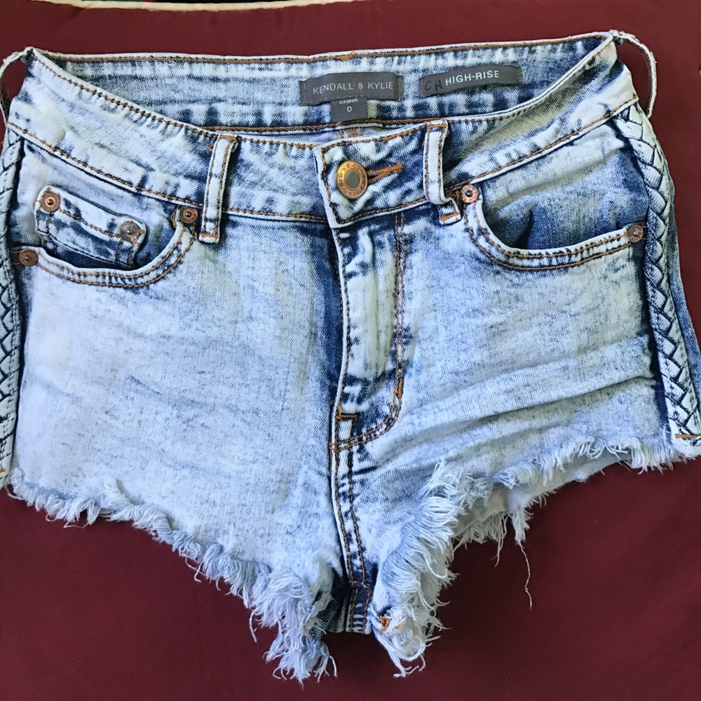 Kendall and Kylie light wash shorts