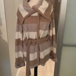 Cowl neck beige and cream sweater jacket