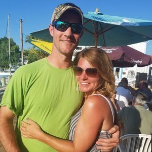 Meet your Posher, Dee dee