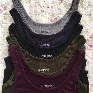 Bundle of 5 layering tops