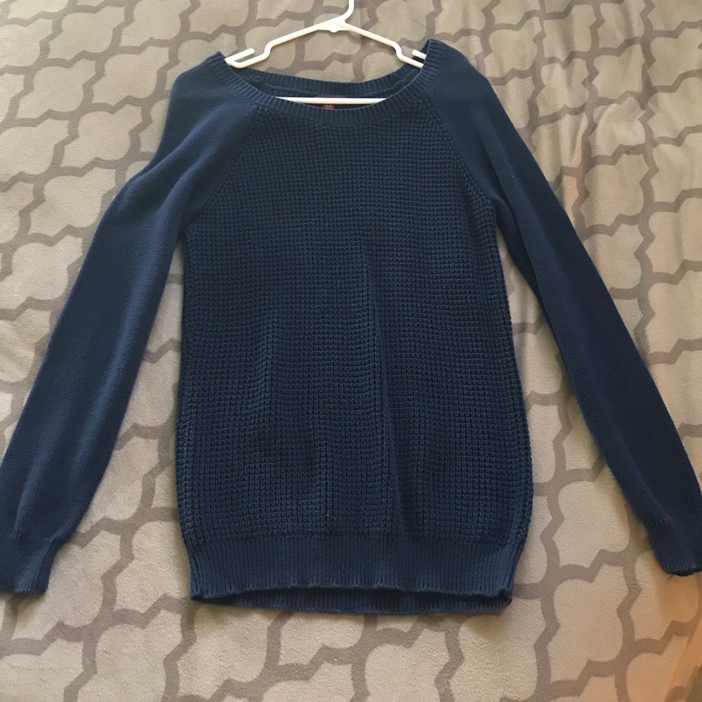 Comfortable, long sweater!
