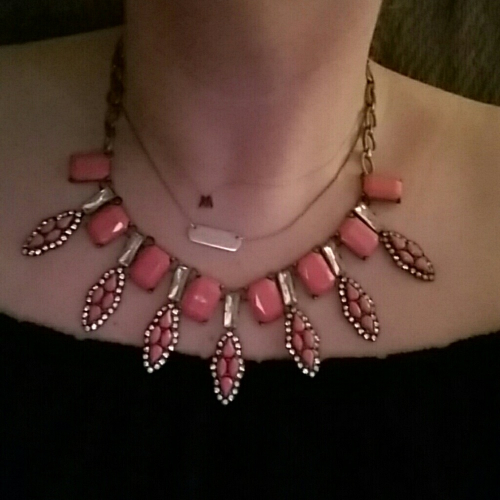 Pink Statement Necklace - Picture 4 of 4