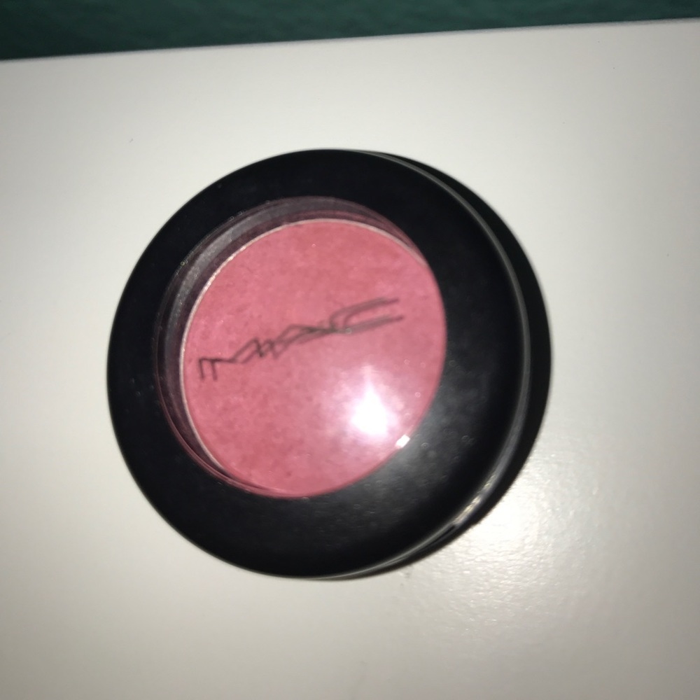 Mac eyeshadow