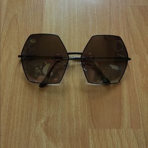Giant hexagon sunglasses black