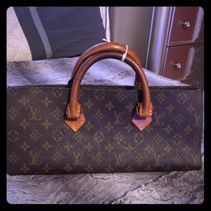 👛 Small Louis Vuitton 💯 Authentic