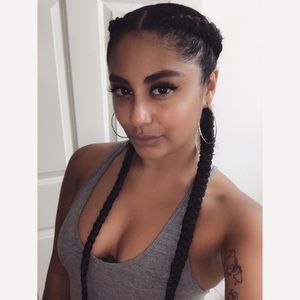 Meet your Posher, Hadil