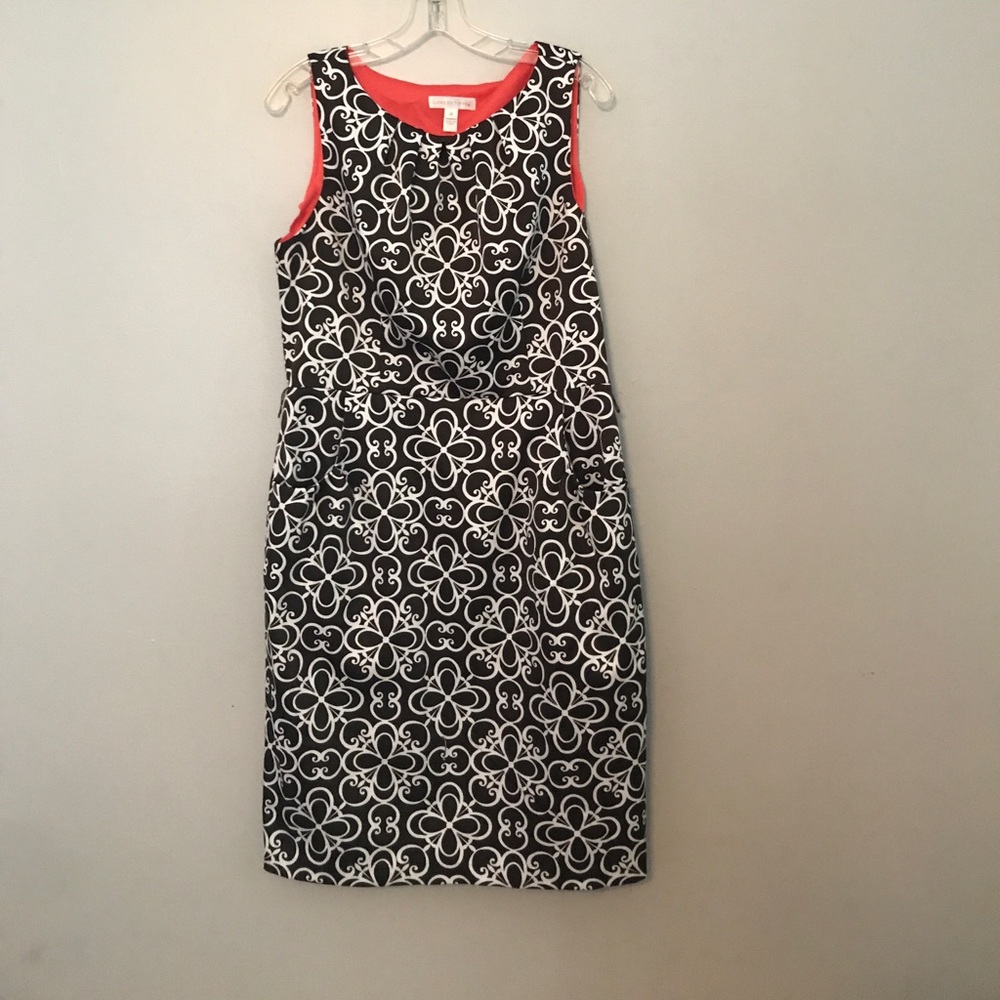 Pocketed sheath dress