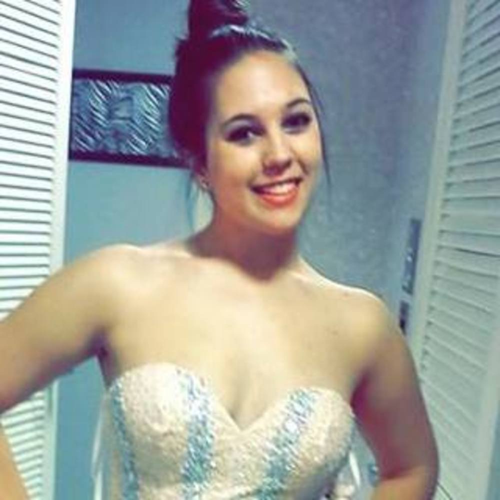 Meet your Posher, Danielle