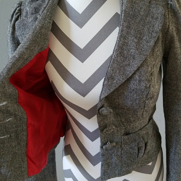 Blazer - Picture 3 of 4