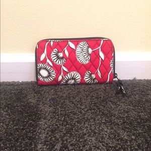 New never worn before Vera Bradley wallet
