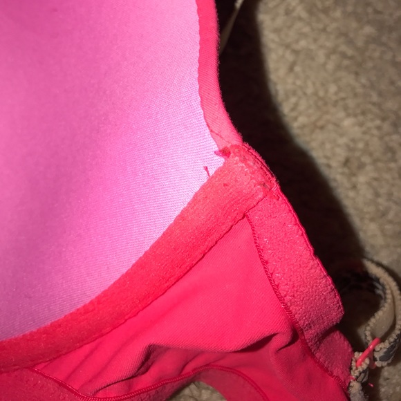 Victoria's Secret bra - Picture 4 of 5