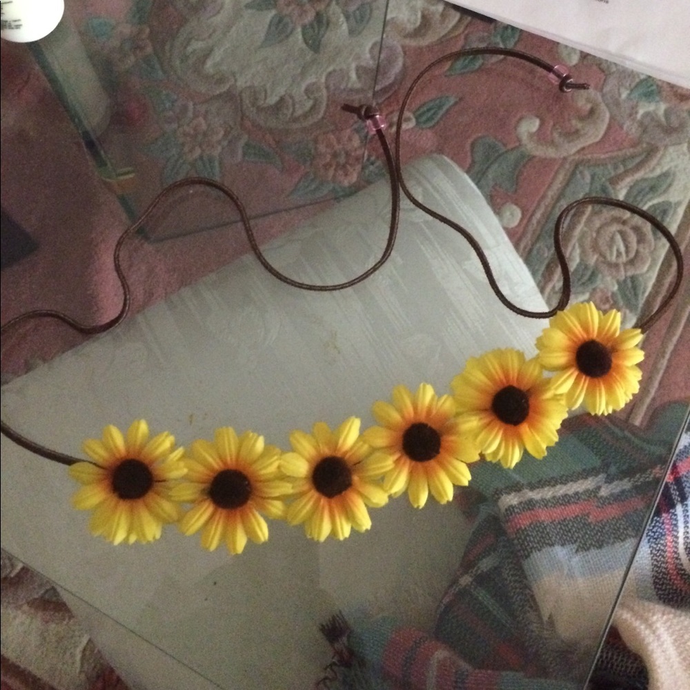 Flower halo yellow skyycollection