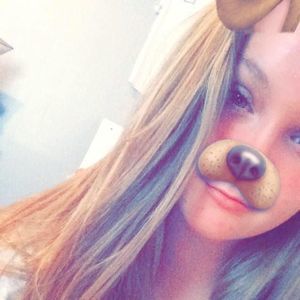 Meet your Posher, Eva