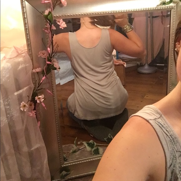 Classy tank ✨ - Picture 2 of 4