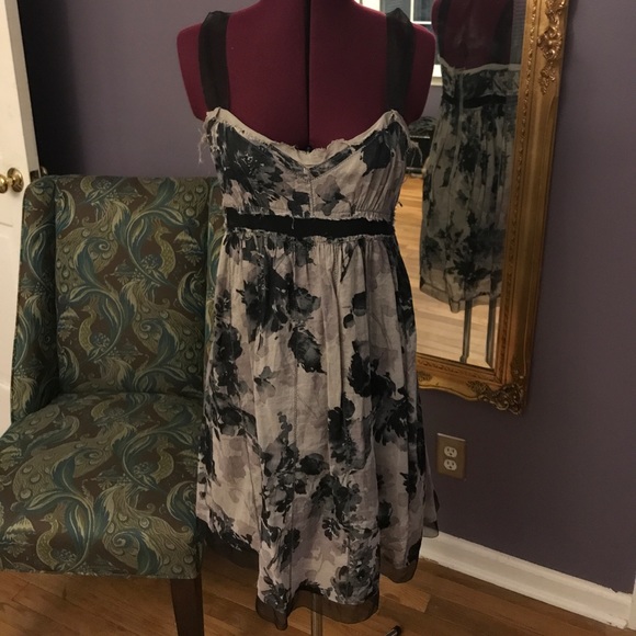 Sweet Textured Frayed Floral Black and Gray Dress - Picture 1 of 3