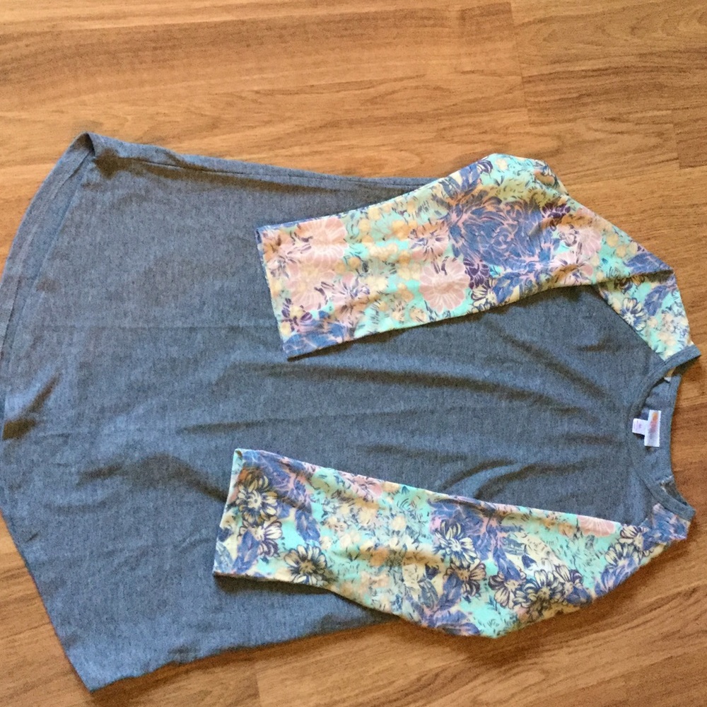 Lularoe randy top