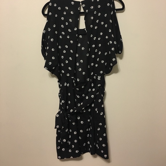 ❤️Ark & Co Open Back Dress - Picture 2 of 8