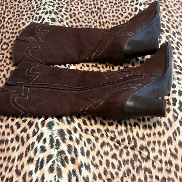 Brown suede boots, 8, nice - Picture 5 of 6