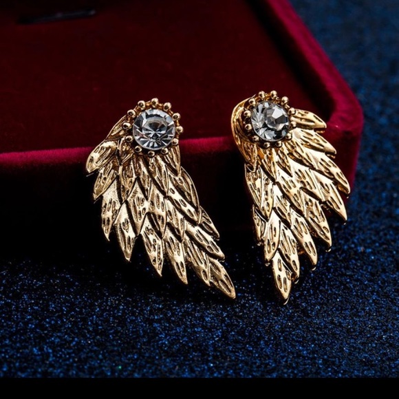 5 for $25 Double Sided Crystal Wing Earrings - Picture 3 of 4