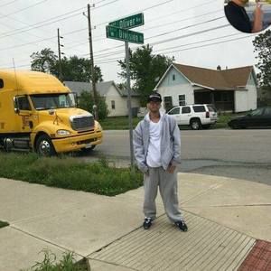 Meet your Posher, Justin