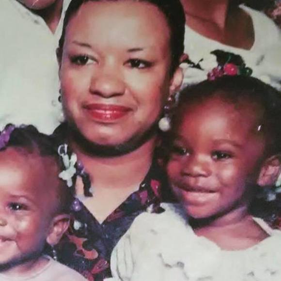 Meet your Posher, Lavette - Picture 1 of 1