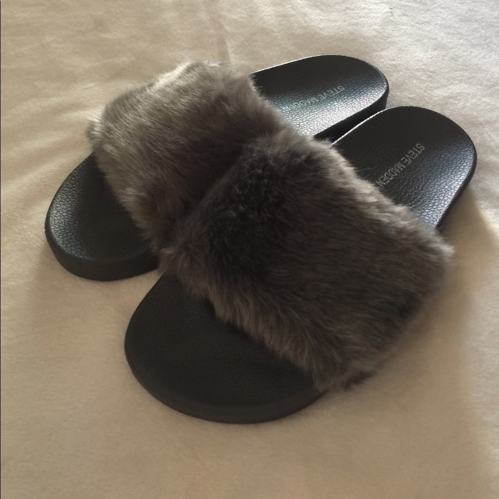 Steve Madden Softey Slide