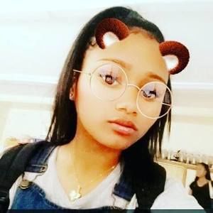 Meet your Posher, Marie