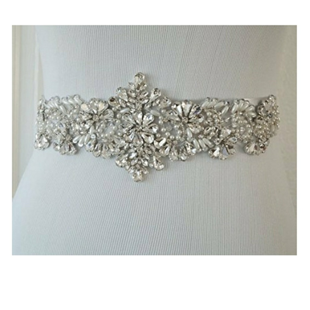 Crystal and pearl applique ***special order***
