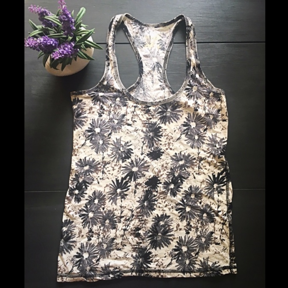 Fun surfer-style tank top!