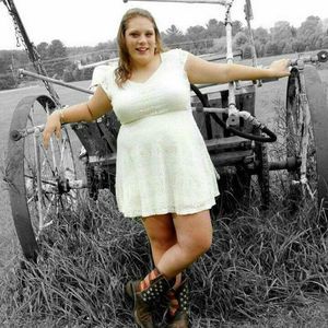 Meet your Posher, Melissa