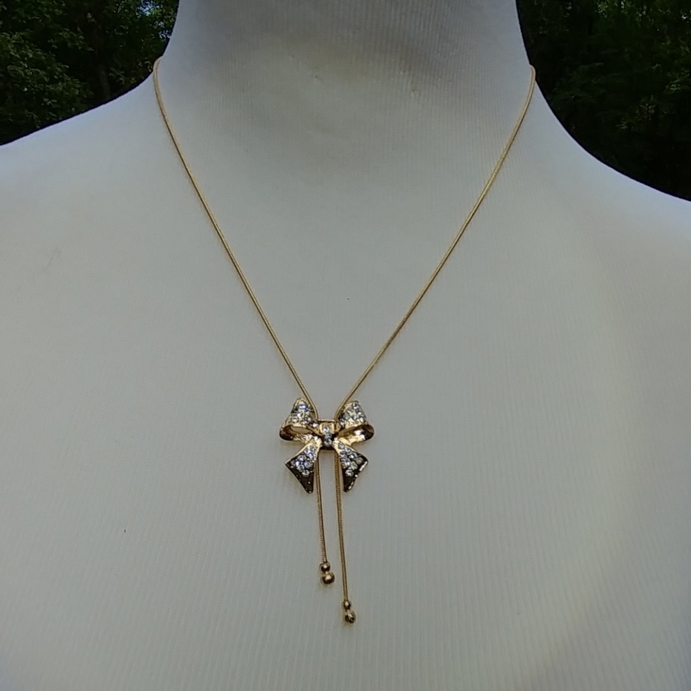 necklace - Picture 2 of 6