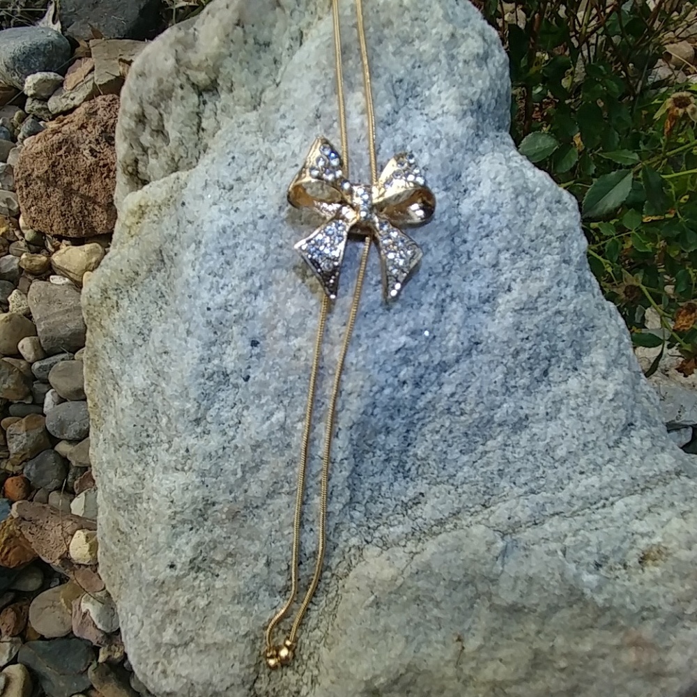 necklace - Picture 1 of 6