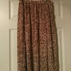 Womens pleated skirt