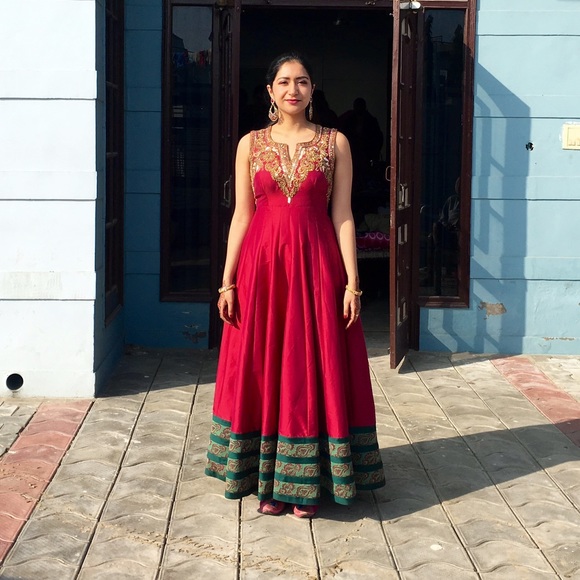 Meet your Posher, Roop - Picture 2 of 2