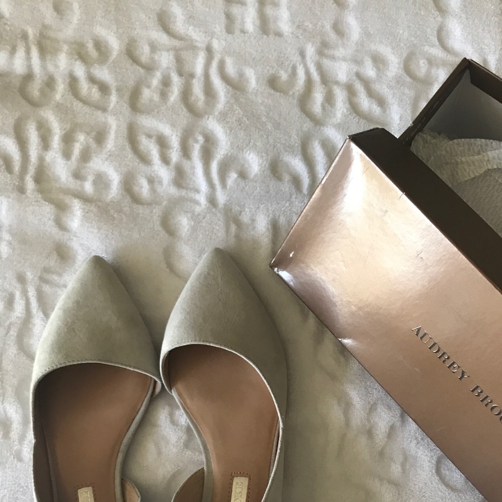 Audrey Brooke flats