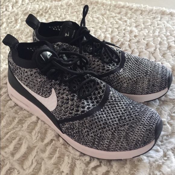 Nike Air Max Thea Ultra Flyknit - Picture 1 of 6