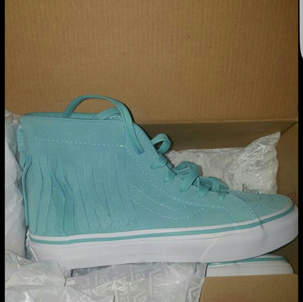 Brand new youth girls size 3