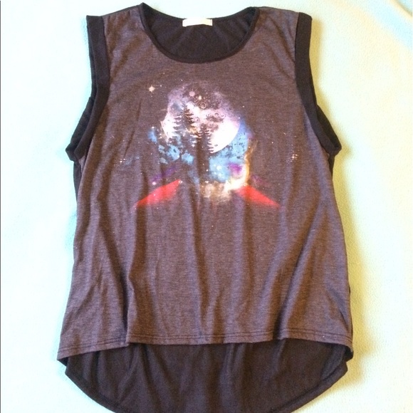 Cute slouchy graphic tank - Picture 1 of 3