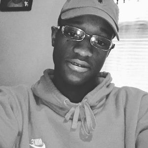 Meet your Posher, Mohamadou