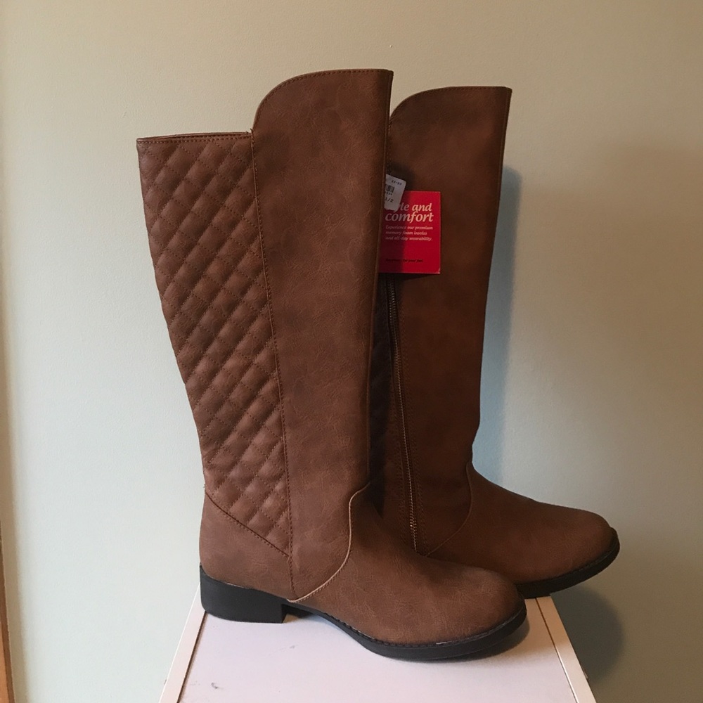 Brown DefFlex boots