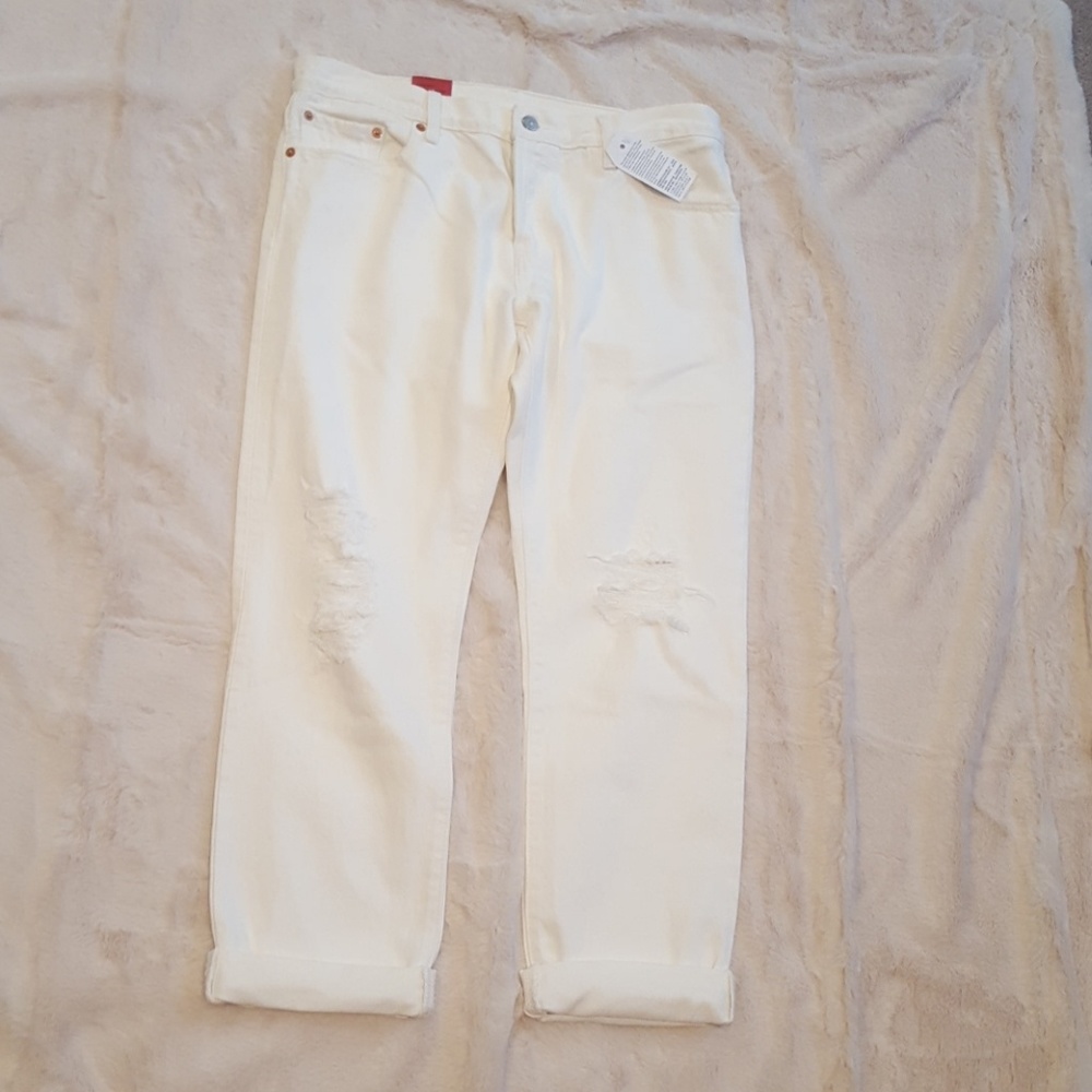 Levi jeans
