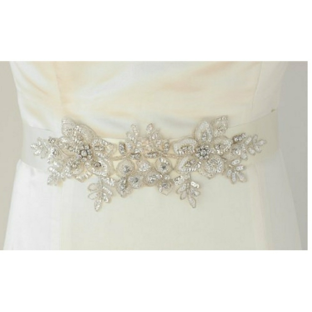 STUNNING Bridal belt *** only 1 available ***