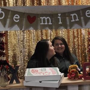 Meet your Posher, Taylor