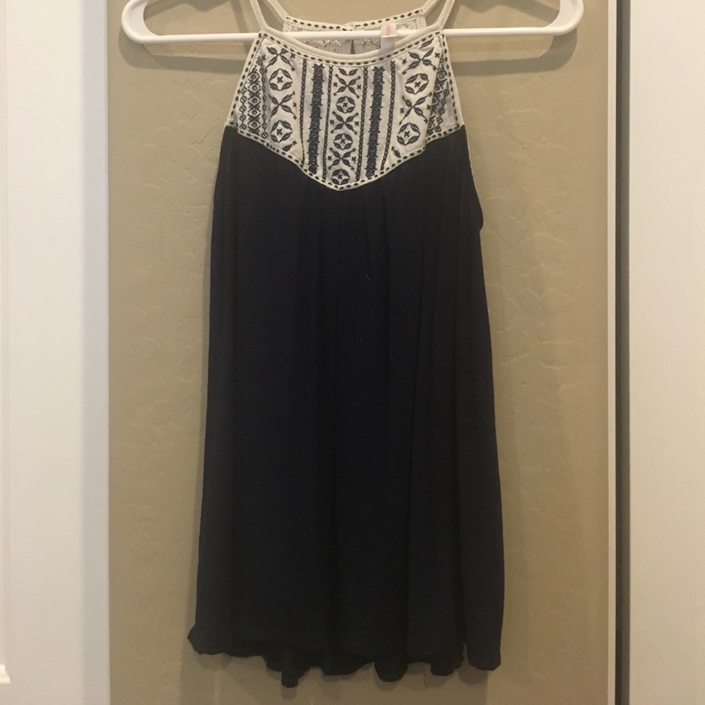 Simple navy blue high neck shirt