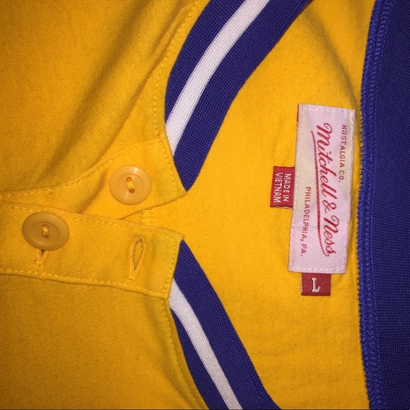 Mitchell & Ness yellow MKE Brewers Henley shirt - Picture 2 of 4