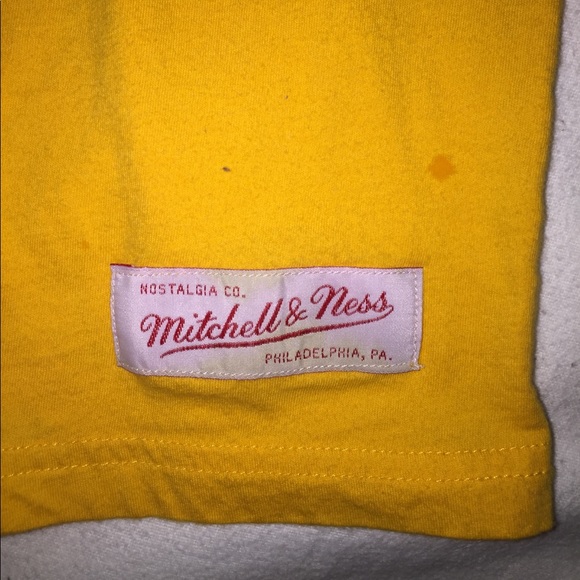 Mitchell & Ness yellow MKE Brewers Henley shirt - Picture 4 of 4