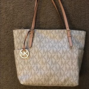 Michael Kors Large jet set purse