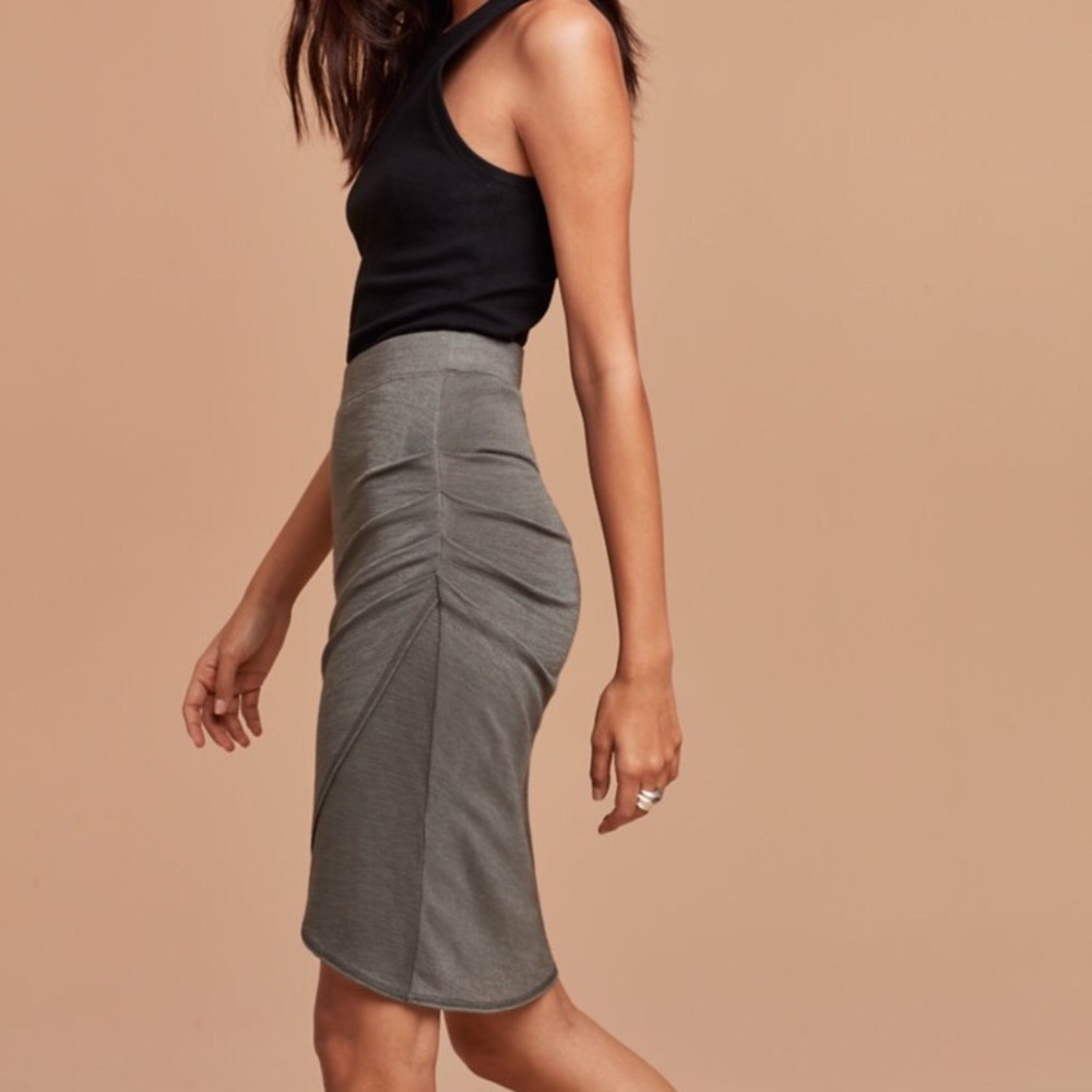 Aritizia- Wilfred Free Skirt with tags